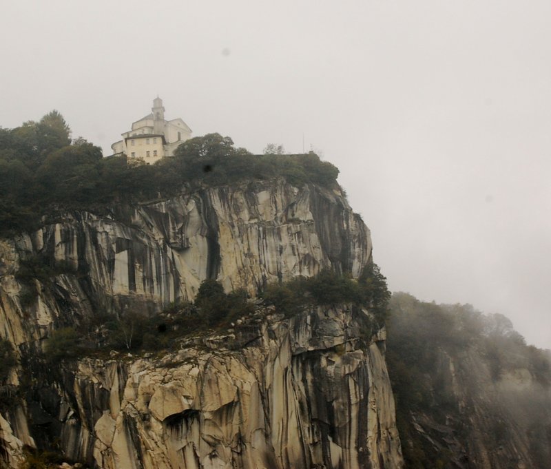 santuariomadonnadelsasso.jpg